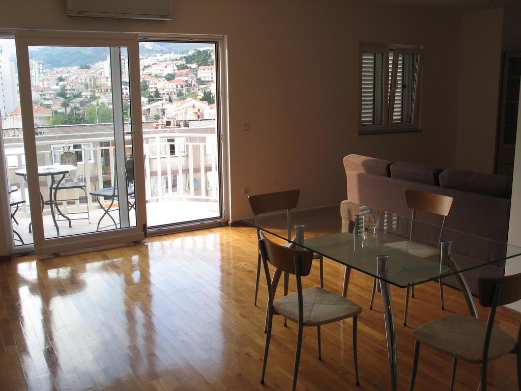 Apartment Tija Makarska Eksteriør bilde