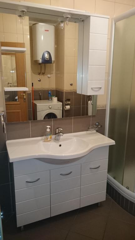 Apartment Tija Makarska Eksteriør bilde